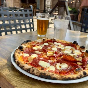 f a n t a s t i c * p i z z a * a p r i l  2 0 2 4 *