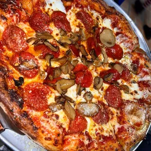 food, pizza