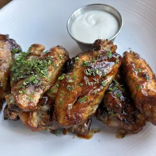 ROASTED CHICKEN WINGS