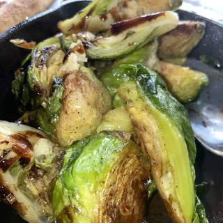 ROASTED BRUSSELS SPROUTS