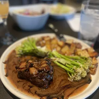 Filetto in Salsa Bruna*