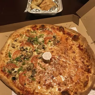 Pizza  dinner. I still love real NYC PIZZA. This is from Ohio.