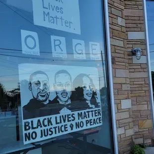 black lives matter or right