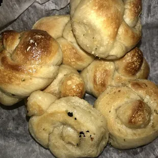 Complimentary garlic knots.