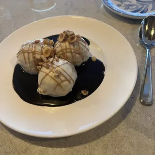 Ricotta Cannoli Gelato