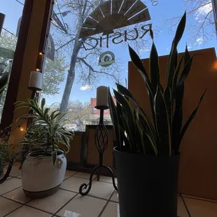 a view of the outside of the restaurant