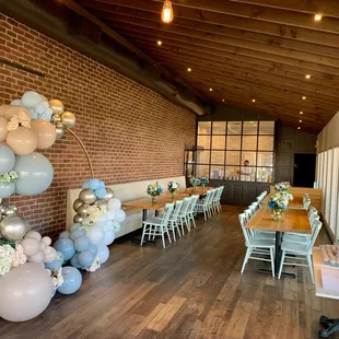balloons and tables in a restaurant