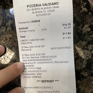 the receipt for the pizza