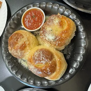 Garlic Bread Knots (3 Pcs.)