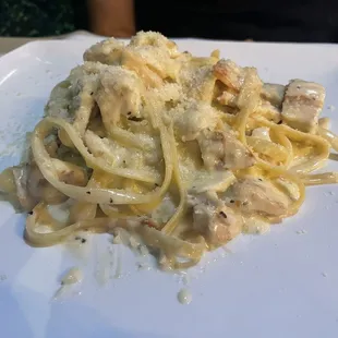 Fettuccine Alfredo Con Pollo