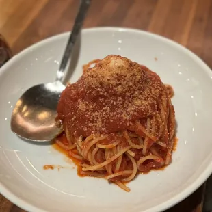 Kids spaghetti and meatball