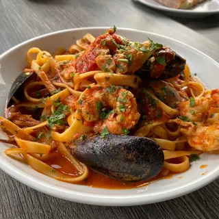 Alcamo-s Seafood Pasta