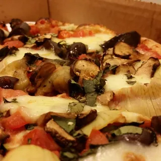 Giana-s Garden Pizza