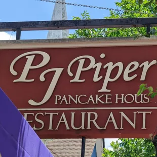 Right on the Main Strip in Cedarburg - it&apos;s bigger inside than you think!