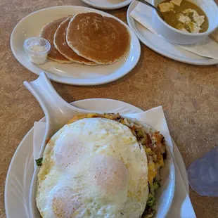 Veggie skillet and pancakes