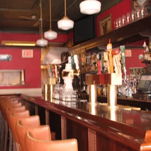 BAR COUNTER