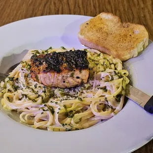 Salmon Pesto Linguini