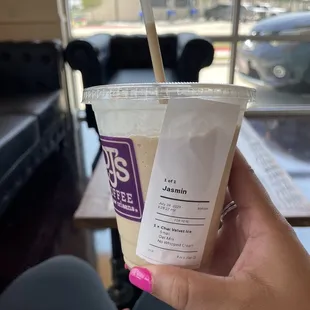 Small chia velvet ice with oatmilk