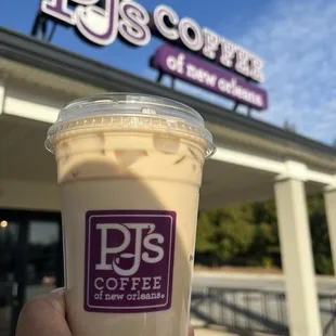 Iced Pralines & Cream Iced Latte