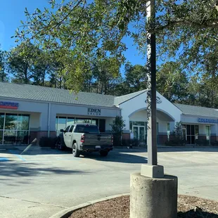 the front of a coffee shop