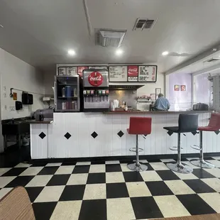 Interior/Diner Vibes