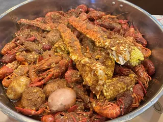 Hungry Crab Juicy Seafood & Bar