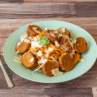 Spaghetti Meatball:
beef meatballs, butter, roasted garlic, fire roasted marinara, parmesan