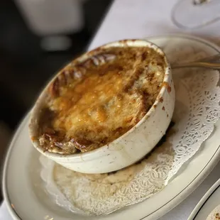 Onion soup gratinee