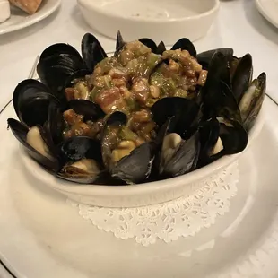 Steamed Mussels Pigalle