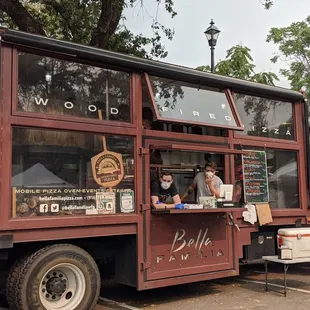 How cool is this pizza truck?!