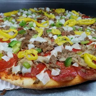 Large Everything Pizza