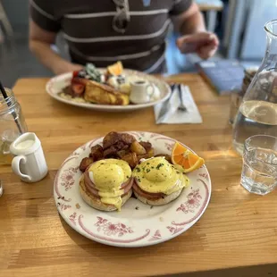 Eggs Benedict PJ&apos;s Sweet Flight