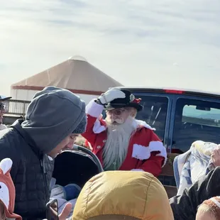Wagon ride with Santa December 2022