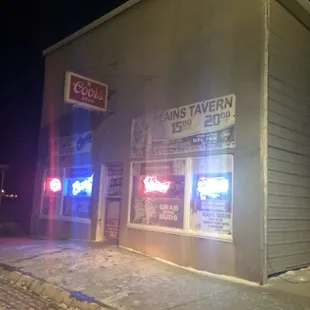 Plains Tavern