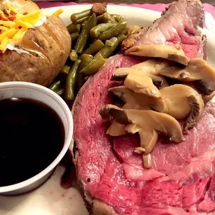 Prime rib (this is the regular cut, or the smallest one. It was more than enough for me)