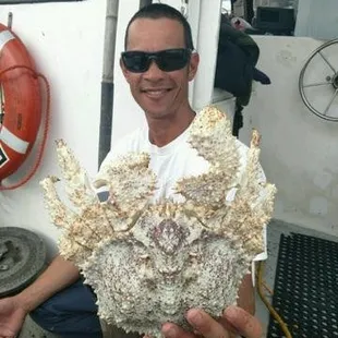 Crab crab crab crab crab! Live crab fresh off the boat!