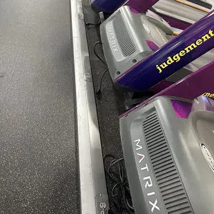 Running machines was disconnected around 5:30pm with the gym full of people!!