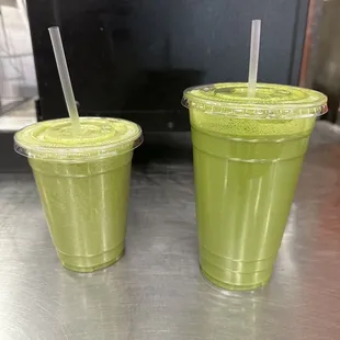 Small Skinny juice and medium Detox