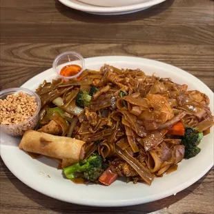 Drunken Noodles Lunch Special with chicken so good