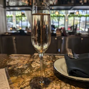 Rose bubbles on happy hour