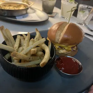 Cheeseburger*