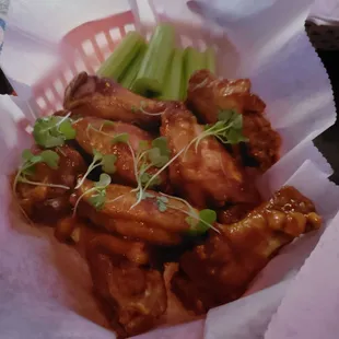 food, chicken, chicken wings, chicken wings and fried chicken, fried chicken, poultry, bbq wings, fried chicken wings, bbq chicken