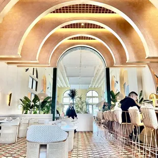 The bar restaurant at Planta Cocina.