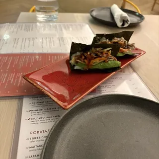CRISPY MUSHROOM HAND ROLL