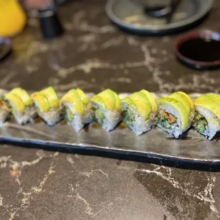 DRAGON ROLL