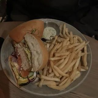 CRISPY CHICK'N SANDWICH