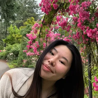 Meggie T.