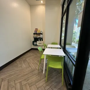 sushi and sashimi, interior