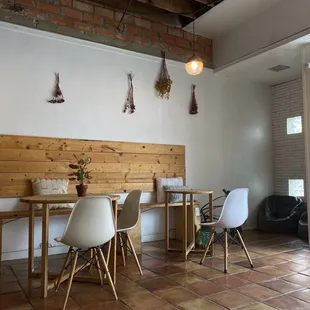 interior, ramen and noodles