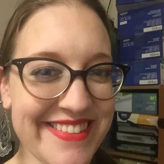 Erin Lee R.
